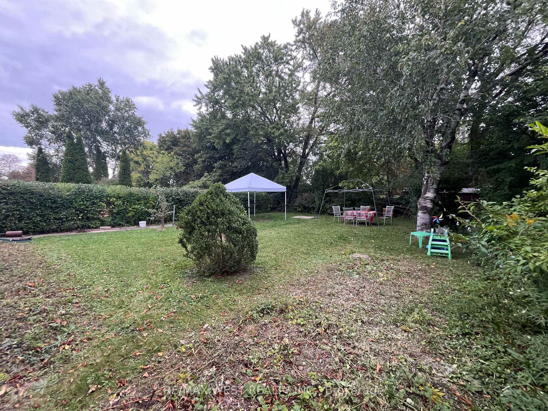 Photo 22 of 49 Braddock Road, Etobicoke, West Humber-Clairville — HOMEH