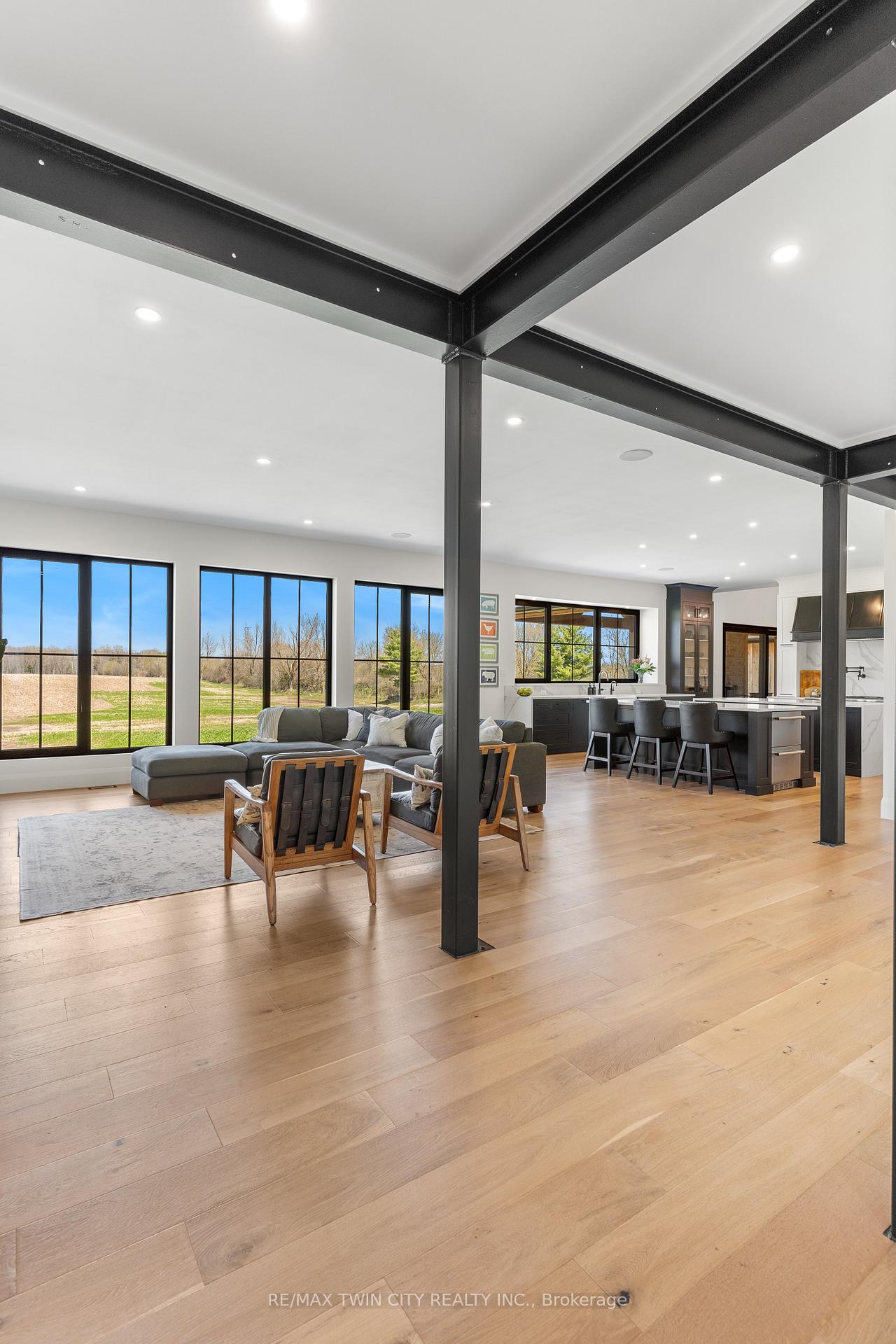Photo 10 of 742 Country Squire Road, Waterloo, Eastbridge — HOMEH