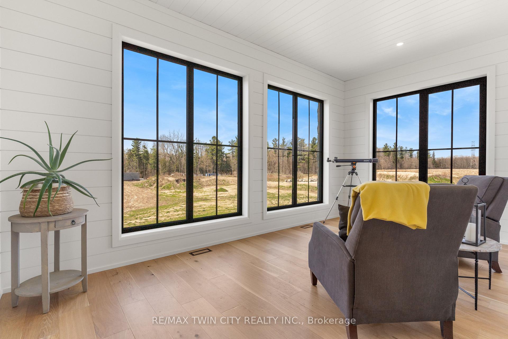 Photo 28 of 742 Country Squire Road, Waterloo, Eastbridge — HOMEH