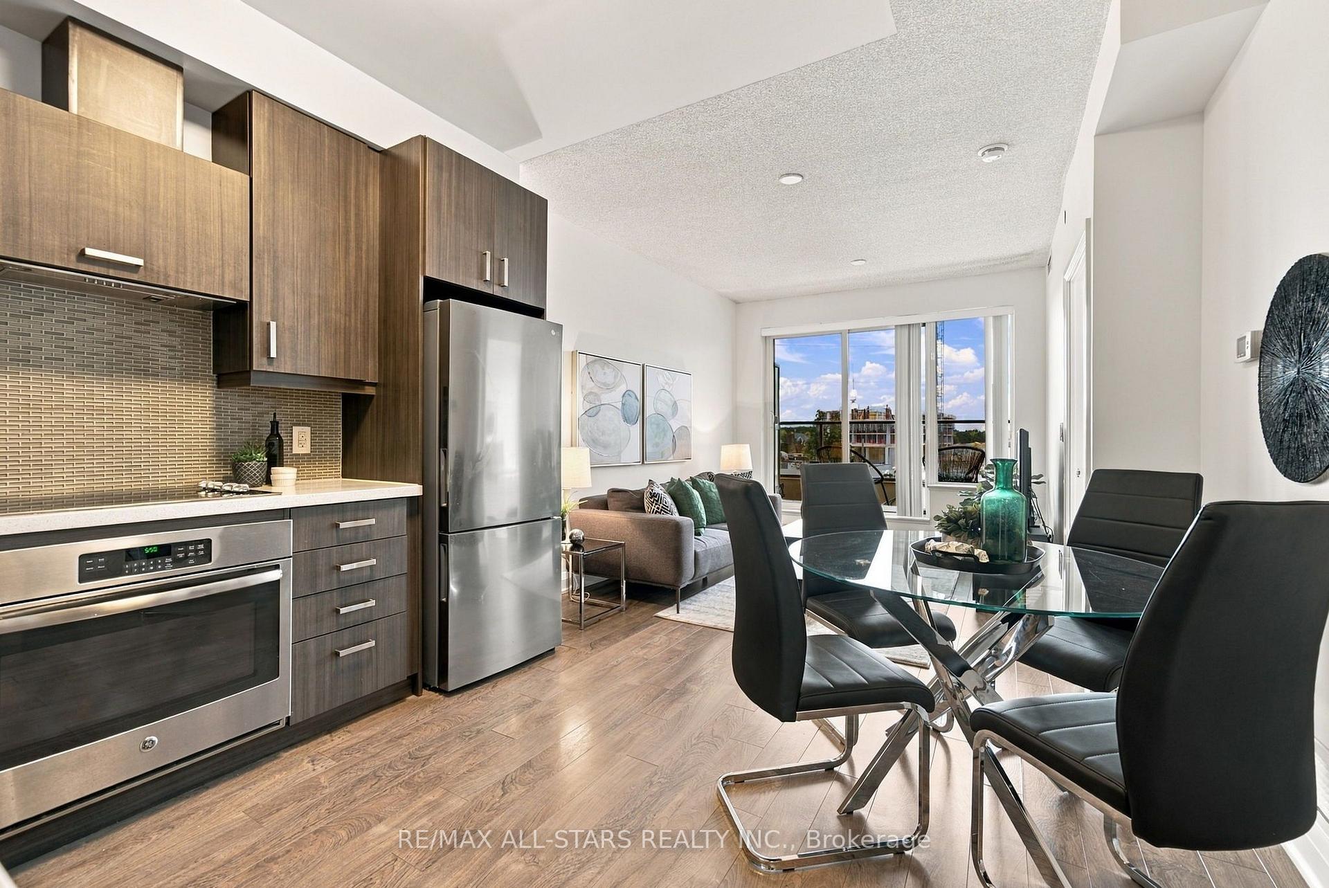 Photo 5 of Unit 312, 28 Uptown Drive, Markham, Unionville — HOMEH