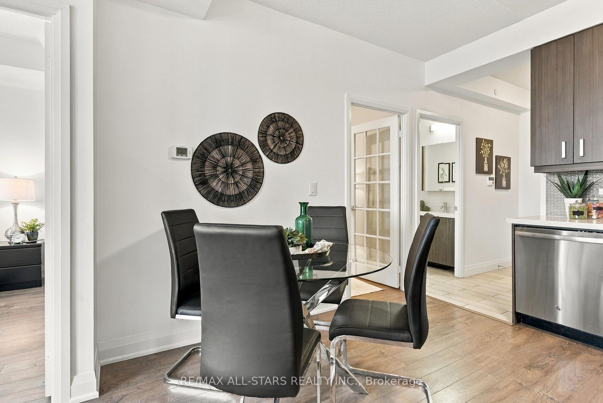 Photo 12 of Unit 312, 28 Uptown Drive, Markham, Unionville — HOMEH