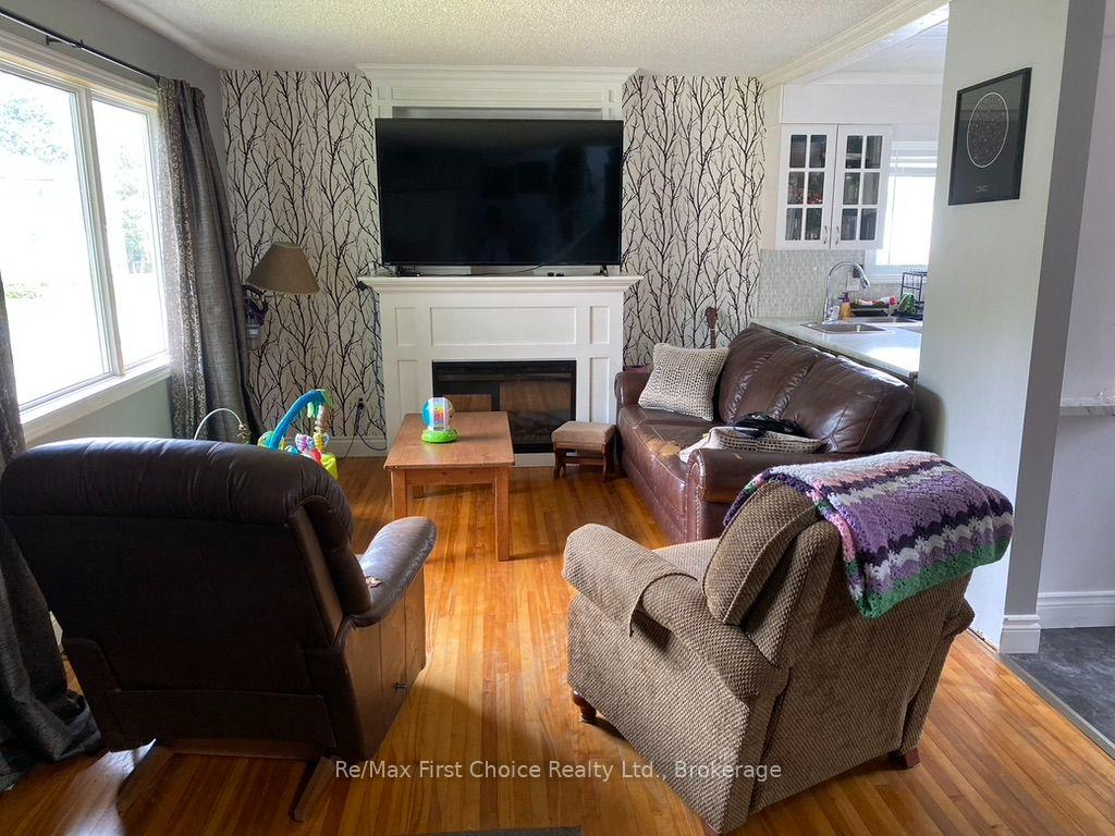 Photo 4 of 72 Brompton Road, Red Rock, TB-85 — HOMEH
