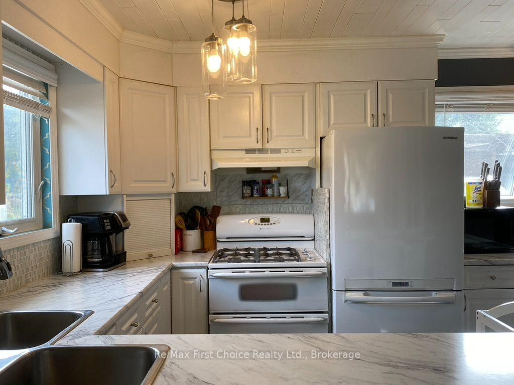 Photo 11 of 72 Brompton Road, Red Rock, TB-85 — HOMEH