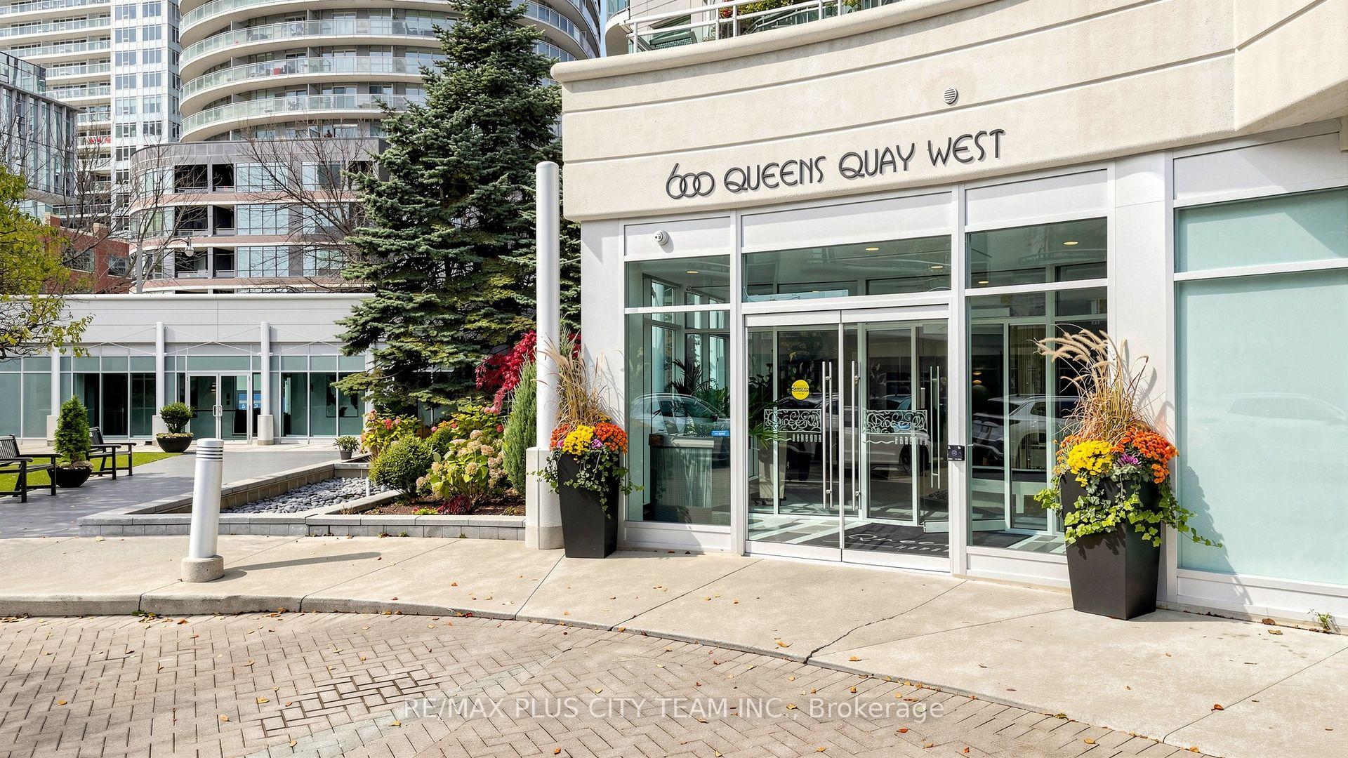 Photo 3 of Unit 827, 600 Queens Quay W, Toronto, Waterfront Communities — HOMEH