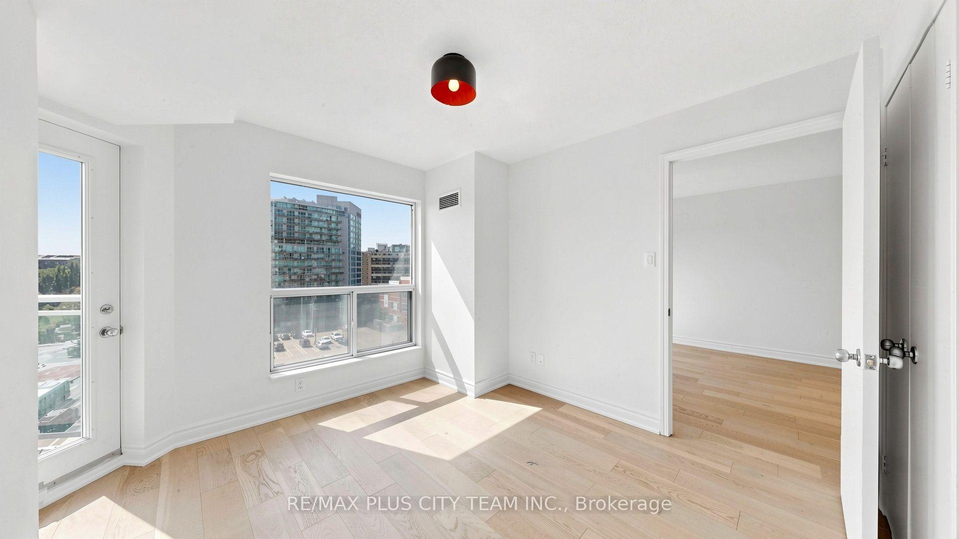 Photo 16 of Unit 827, 600 Queens Quay W, Toronto, Waterfront Communities — HOMEH