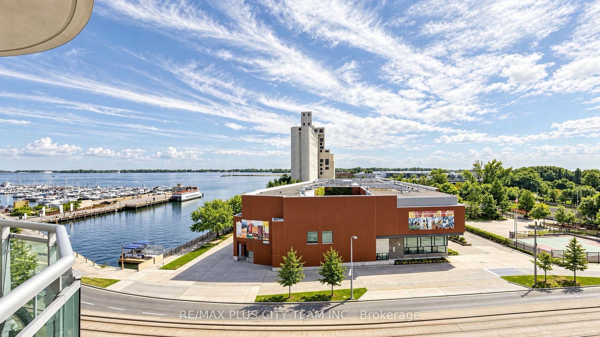 Photo 24 of Unit 827, 600 Queens Quay W, Toronto, Waterfront Communities — HOMEH