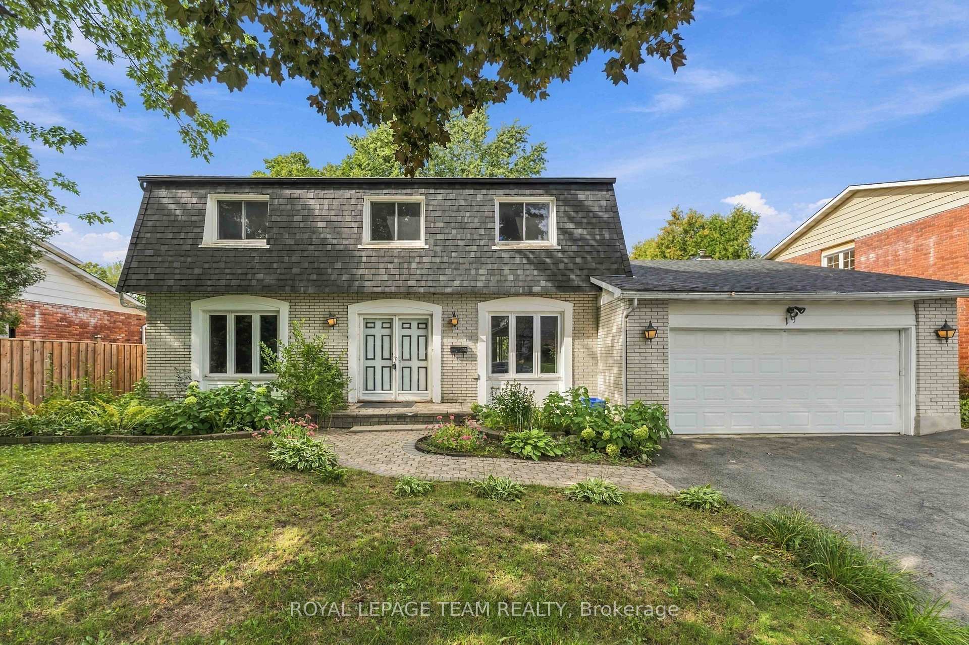 Photo 1 of 19 Amberwood Crescent, Ottawa, Pineglen/Country Place — HOMEH