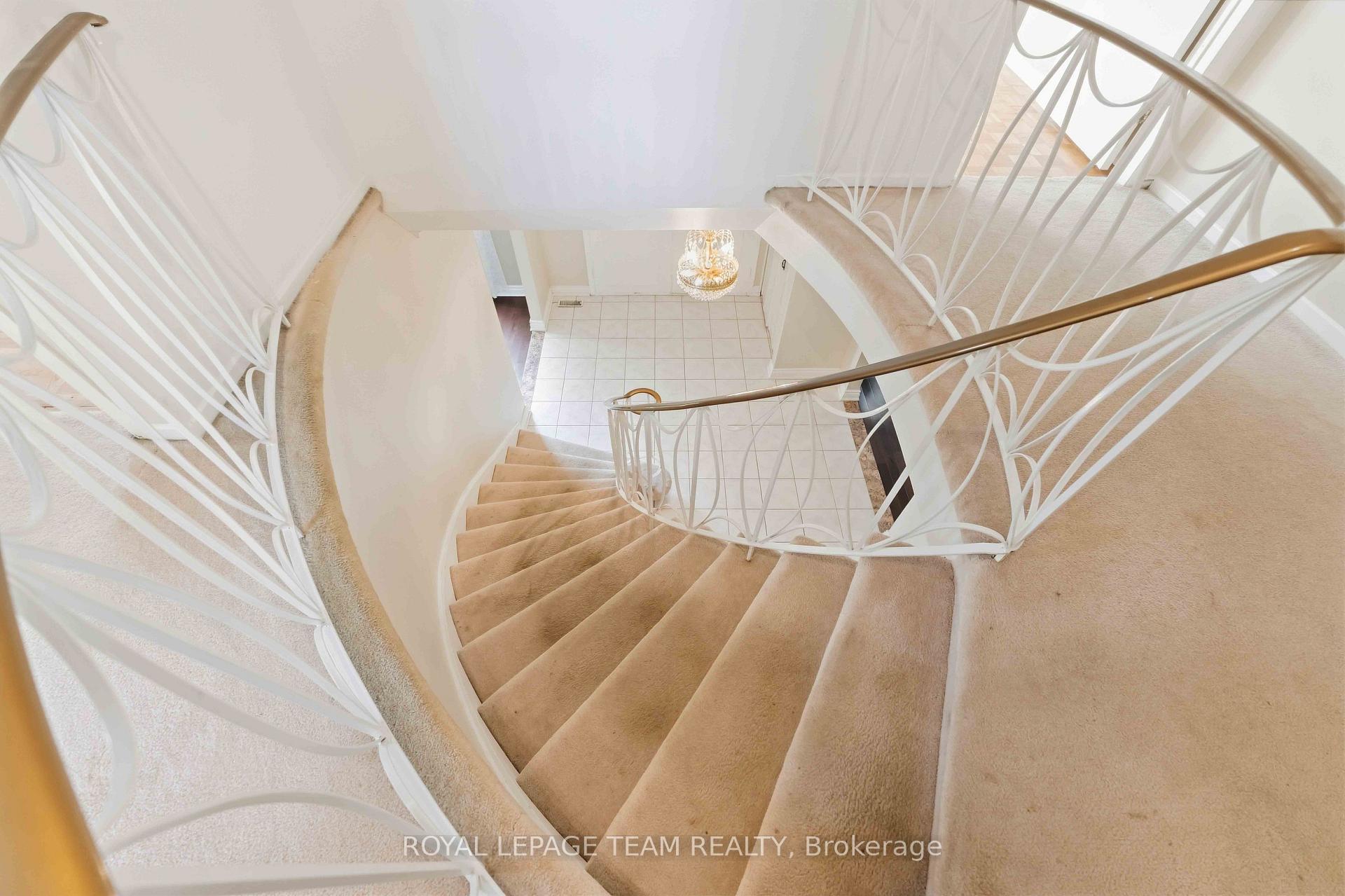 Photo 25 of 19 Amberwood Crescent, Ottawa, Pineglen/Country Place — HOMEH