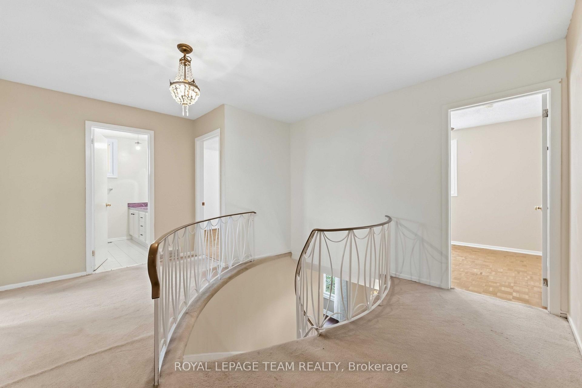 Photo 27 of 19 Amberwood Crescent, Ottawa, Pineglen/Country Place — HOMEH