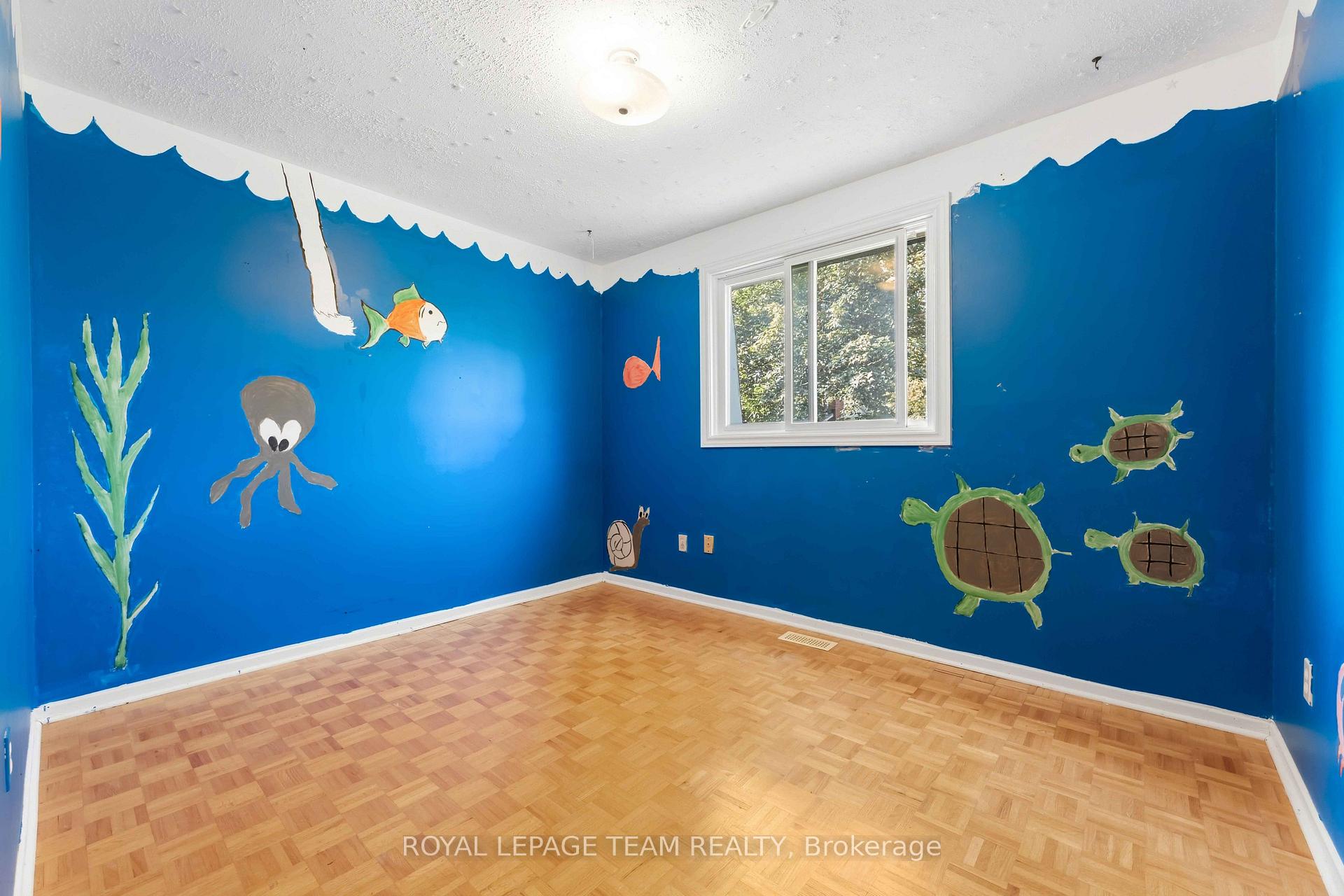 Photo 36 of 19 Amberwood Crescent, Ottawa, Pineglen/Country Place — HOMEH