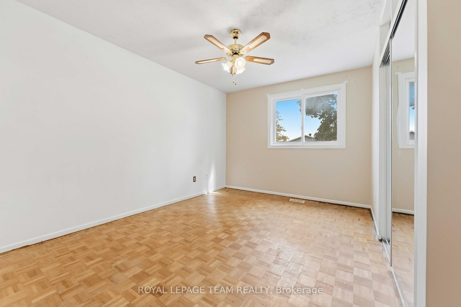 Photo 42 of 19 Amberwood Crescent, Ottawa, Pineglen/Country Place — HOMEH