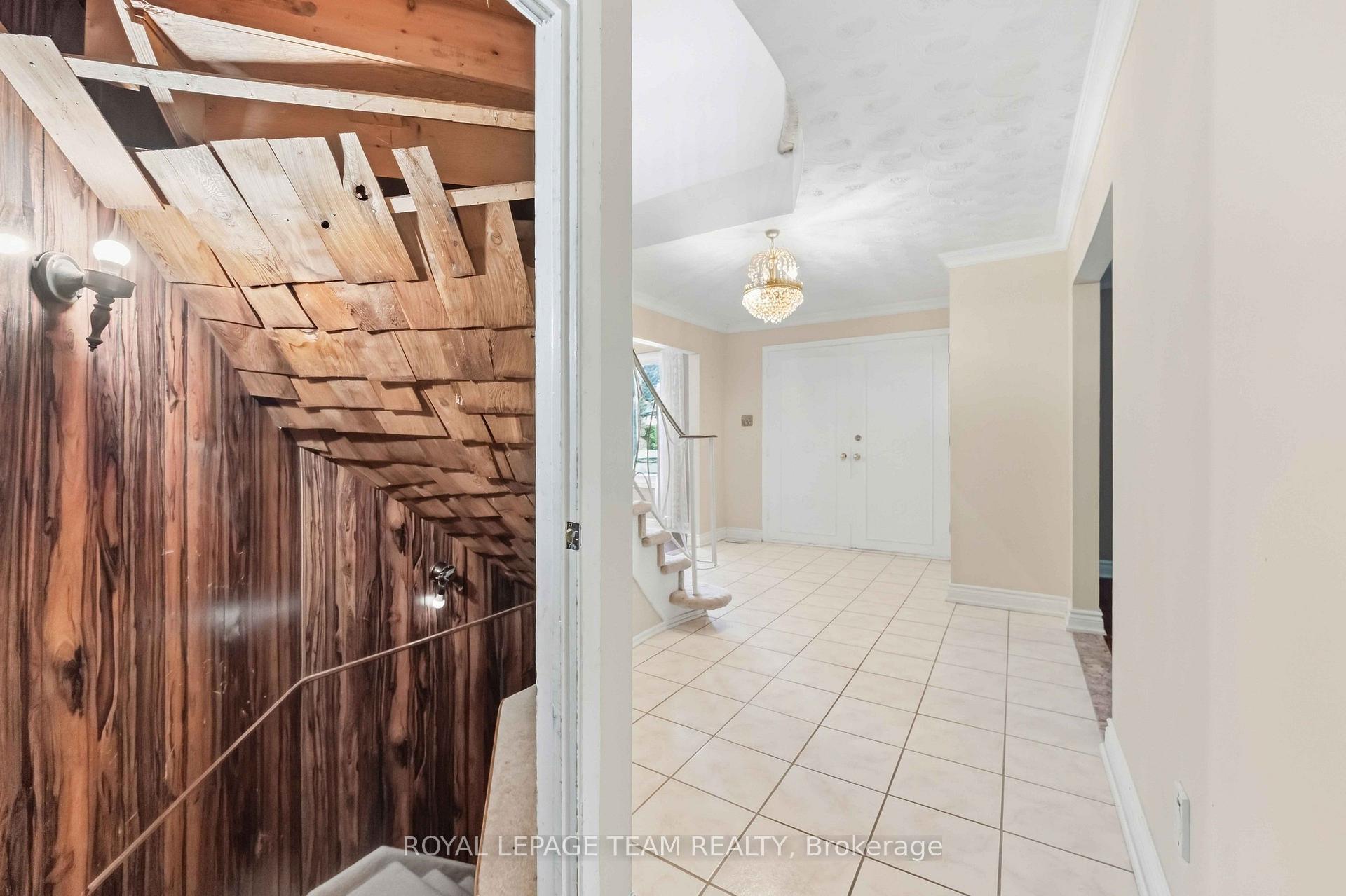 Photo 44 of 19 Amberwood Crescent, Ottawa, Pineglen/Country Place — HOMEH