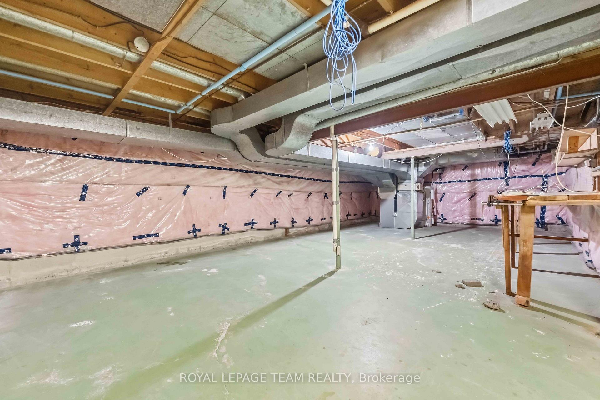 Photo 49 of 19 Amberwood Crescent, Ottawa, Pineglen/Country Place — HOMEH