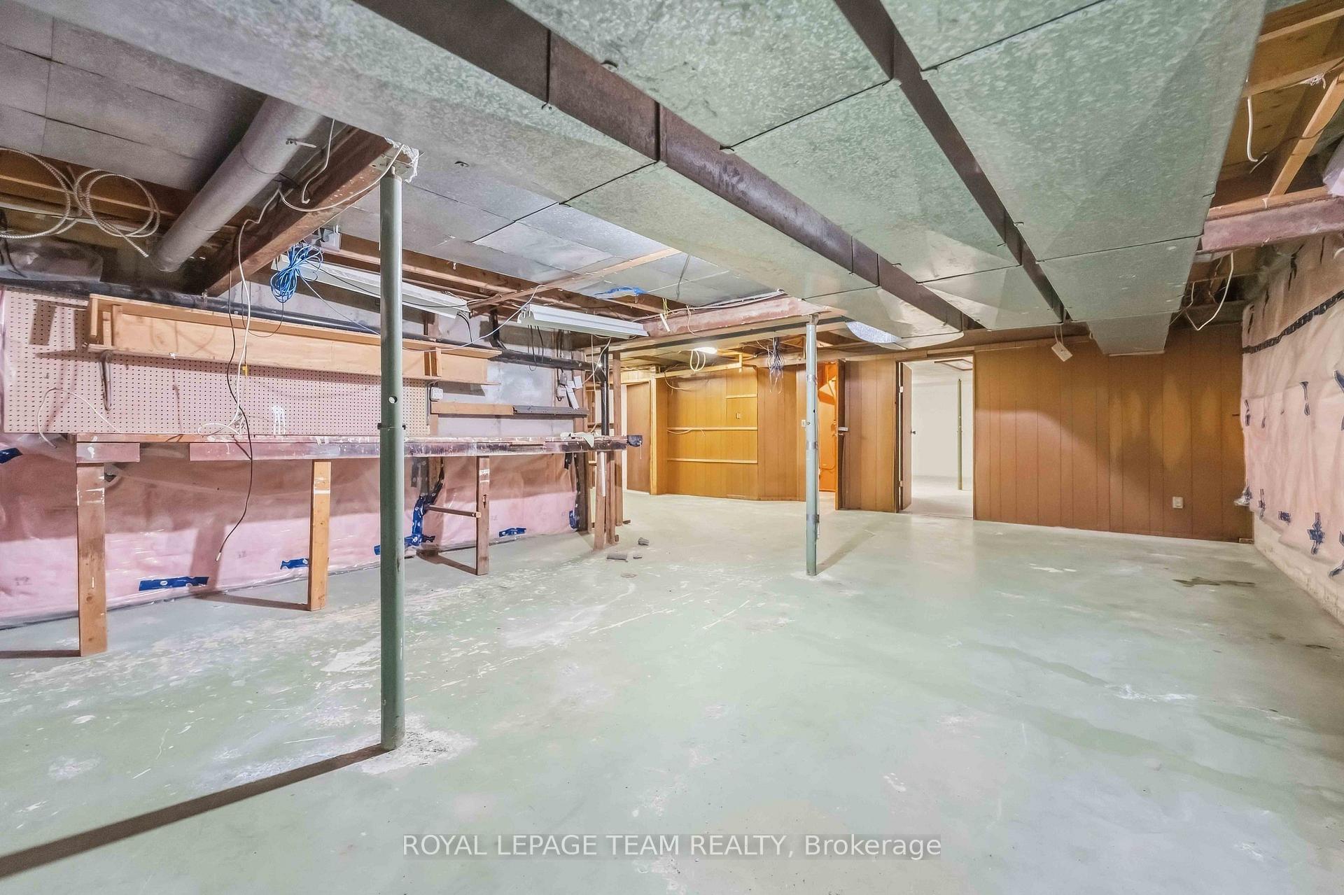 Photo 50 of 19 Amberwood Crescent, Ottawa, Pineglen/Country Place — HOMEH