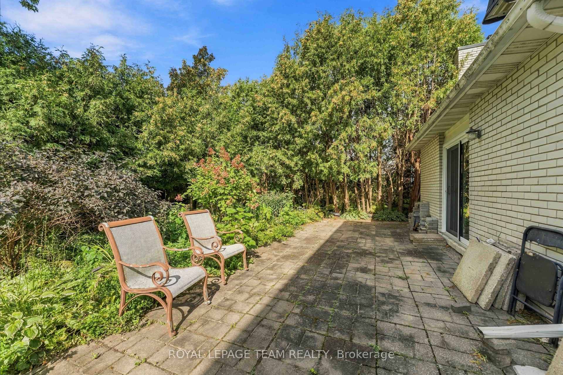 Photo 54 of 19 Amberwood Crescent, Ottawa, Pineglen/Country Place — HOMEH