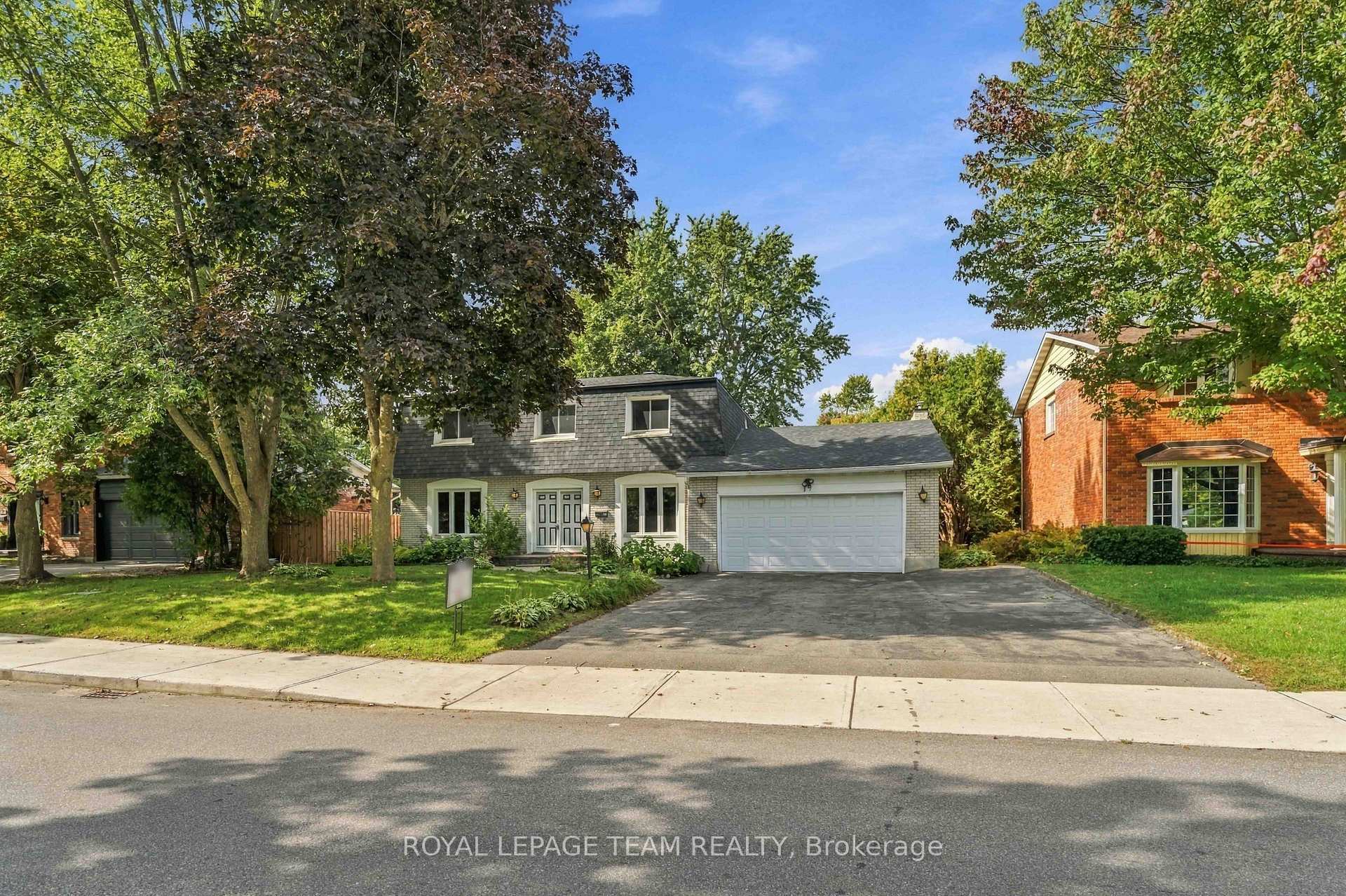 Photo 56 of 19 Amberwood Crescent, Ottawa, Pineglen/Country Place — HOMEH