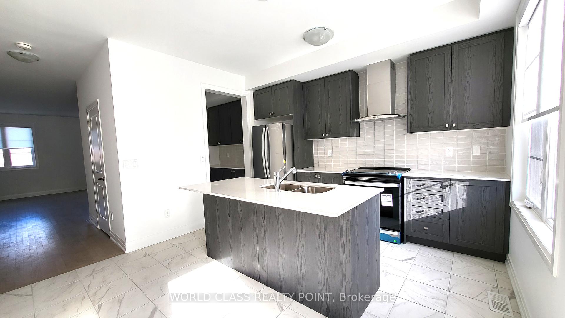 Photo 1 of 48 Waterside Way, Whitby, Port Whitby — HOMEH