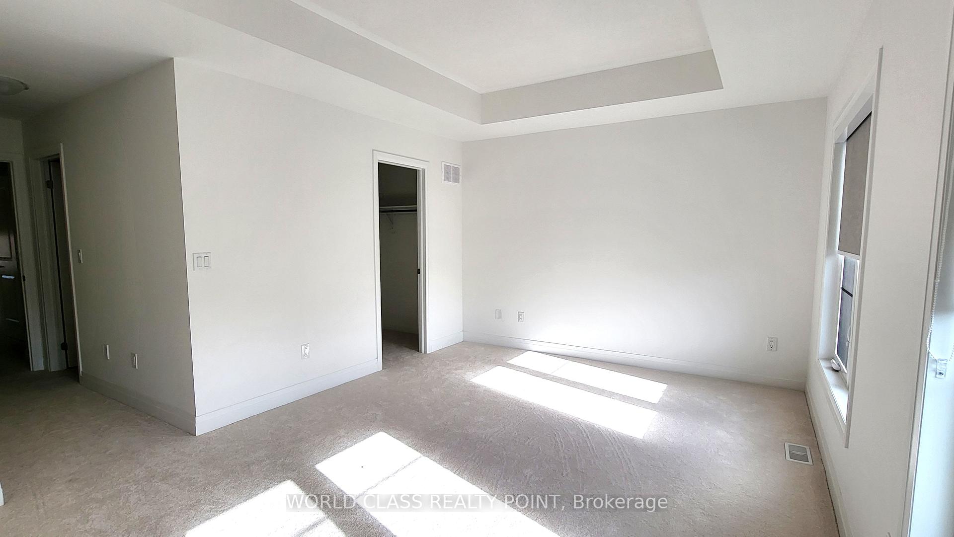 Photo 15 of 48 Waterside Way, Whitby, Port Whitby — HOMEH