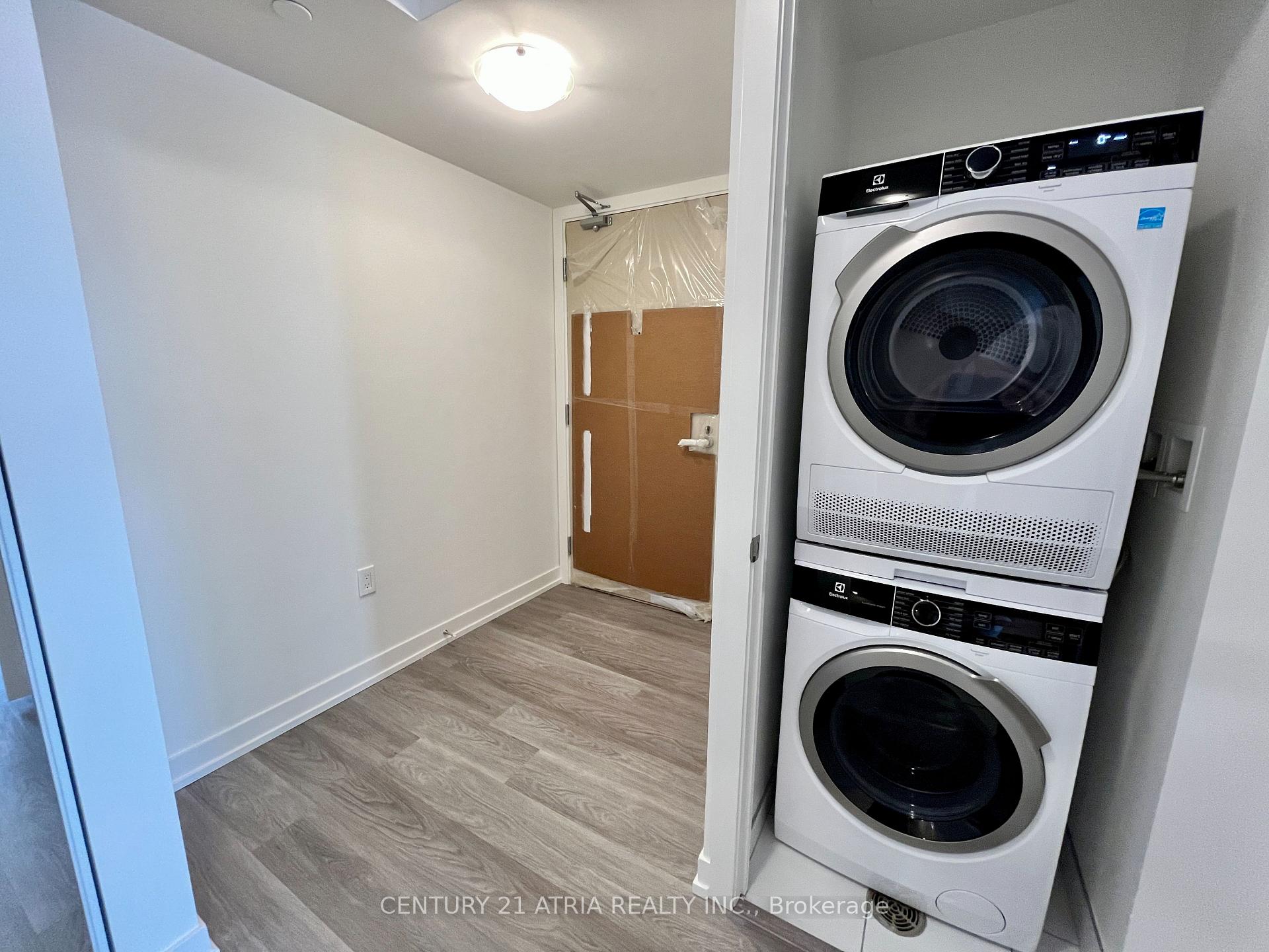 Photo 8 of Unit 4509, 55 Cooper Street, Toronto, Waterfront Communities — HOMEH
