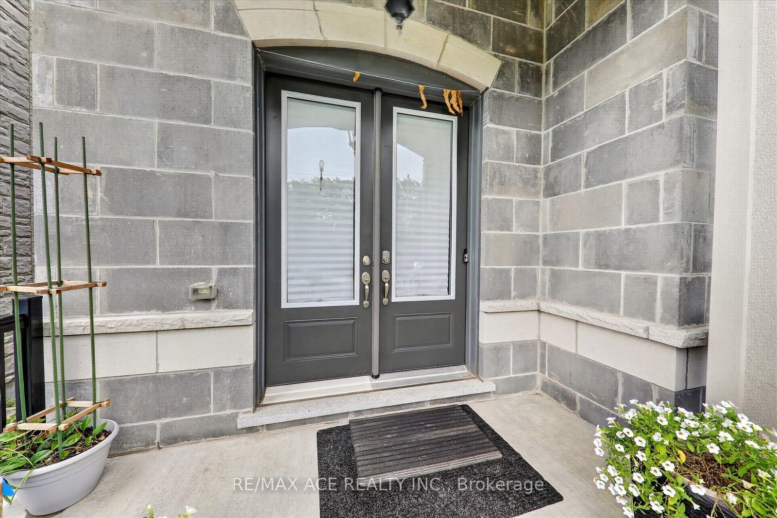 Photo 4 of 7607 Ninth Line, Markham, Box Grove — HOMEH