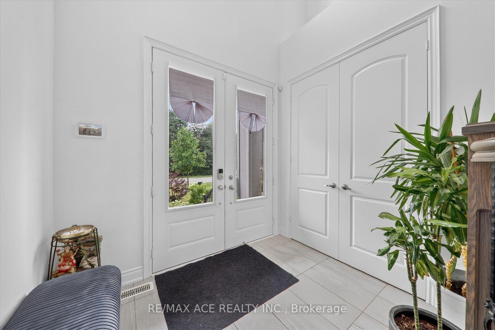 Photo 5 of 7607 Ninth Line, Markham, Box Grove — HOMEH