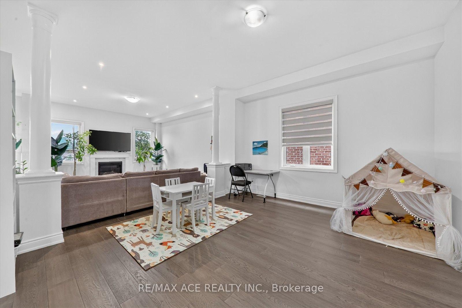Photo 9 of 7607 Ninth Line, Markham, Box Grove — HOMEH