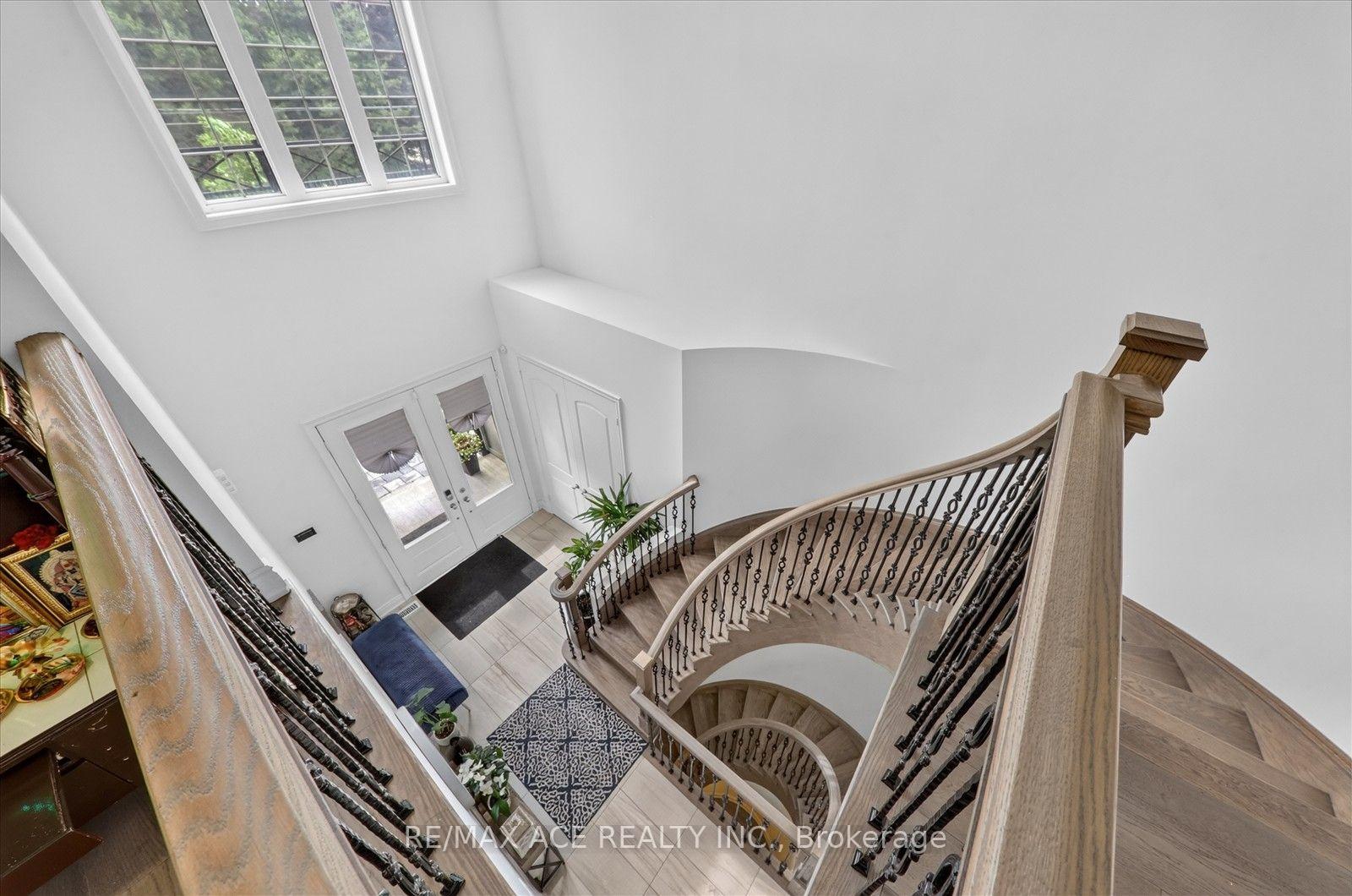 Photo 21 of 7607 Ninth Line, Markham, Box Grove — HOMEH