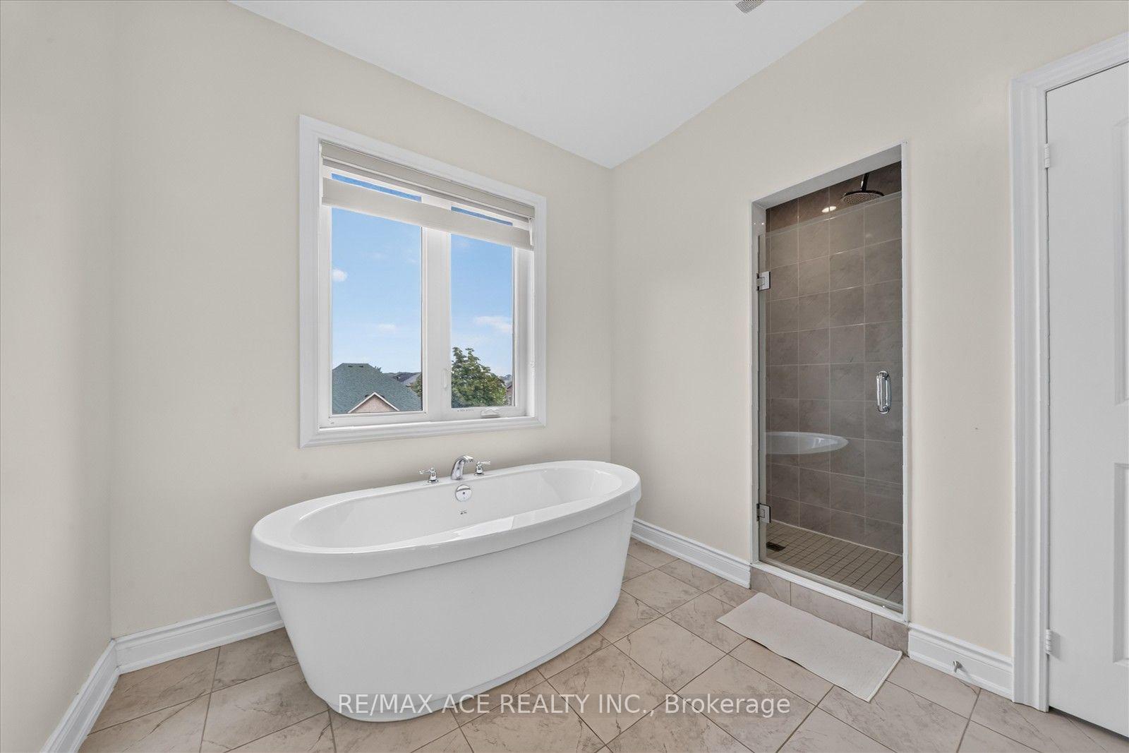 Photo 26 of 7607 Ninth Line, Markham, Box Grove — HOMEH