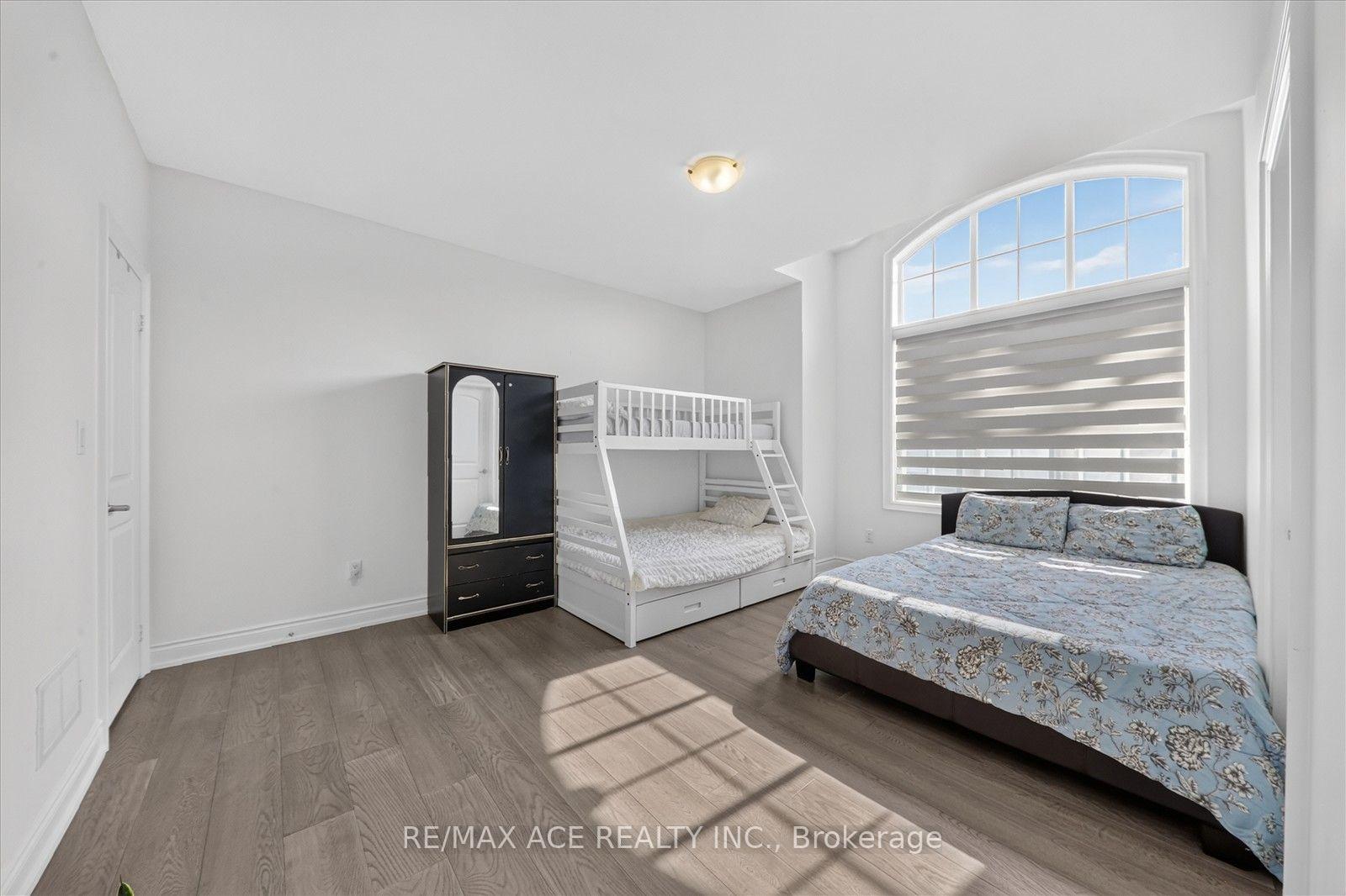 Photo 32 of 7607 Ninth Line, Markham, Box Grove — HOMEH