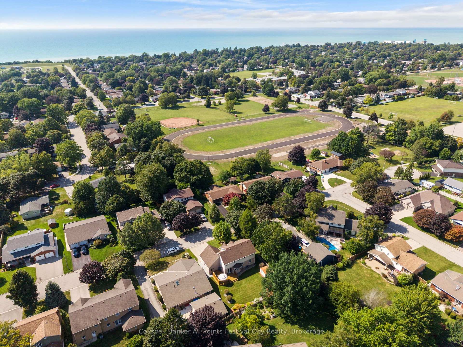 Photo 47 of 325 Young Street, Goderich, Goderich (Town) — HOMEH