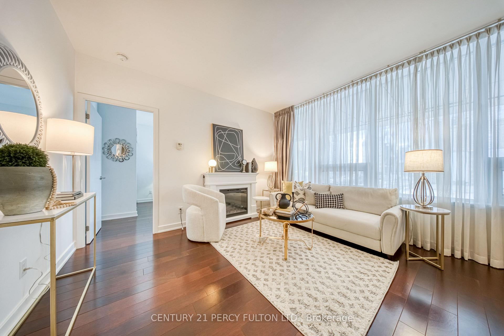 Photo 16 of Unit 801, 1 Market Street, Toronto, Waterfront Communities — HOMEH