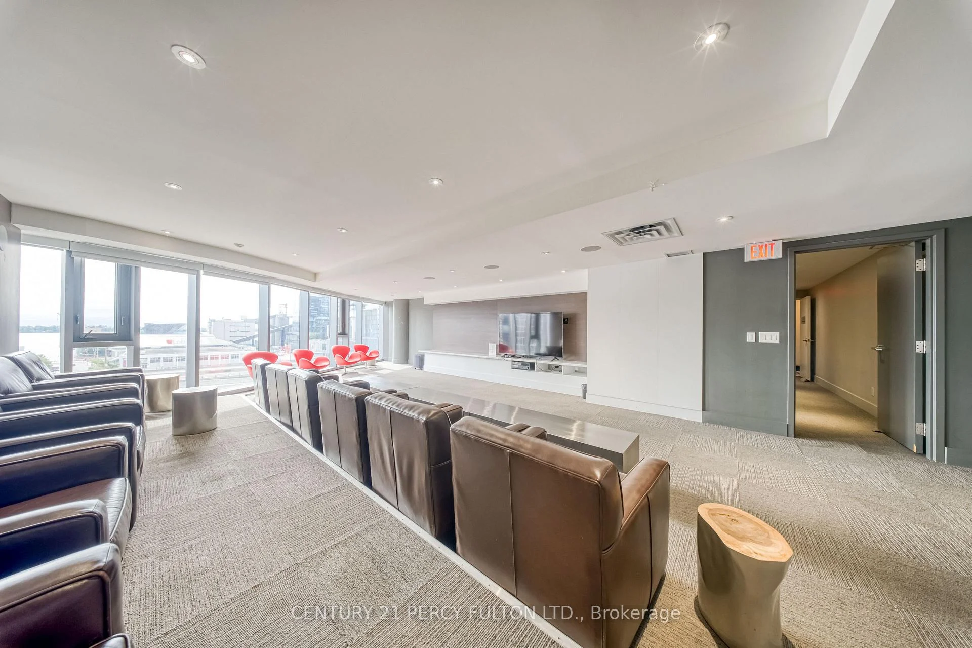 Photo 38 of Unit 801, 1 Market Street, Toronto, Waterfront Communities — HOMEH