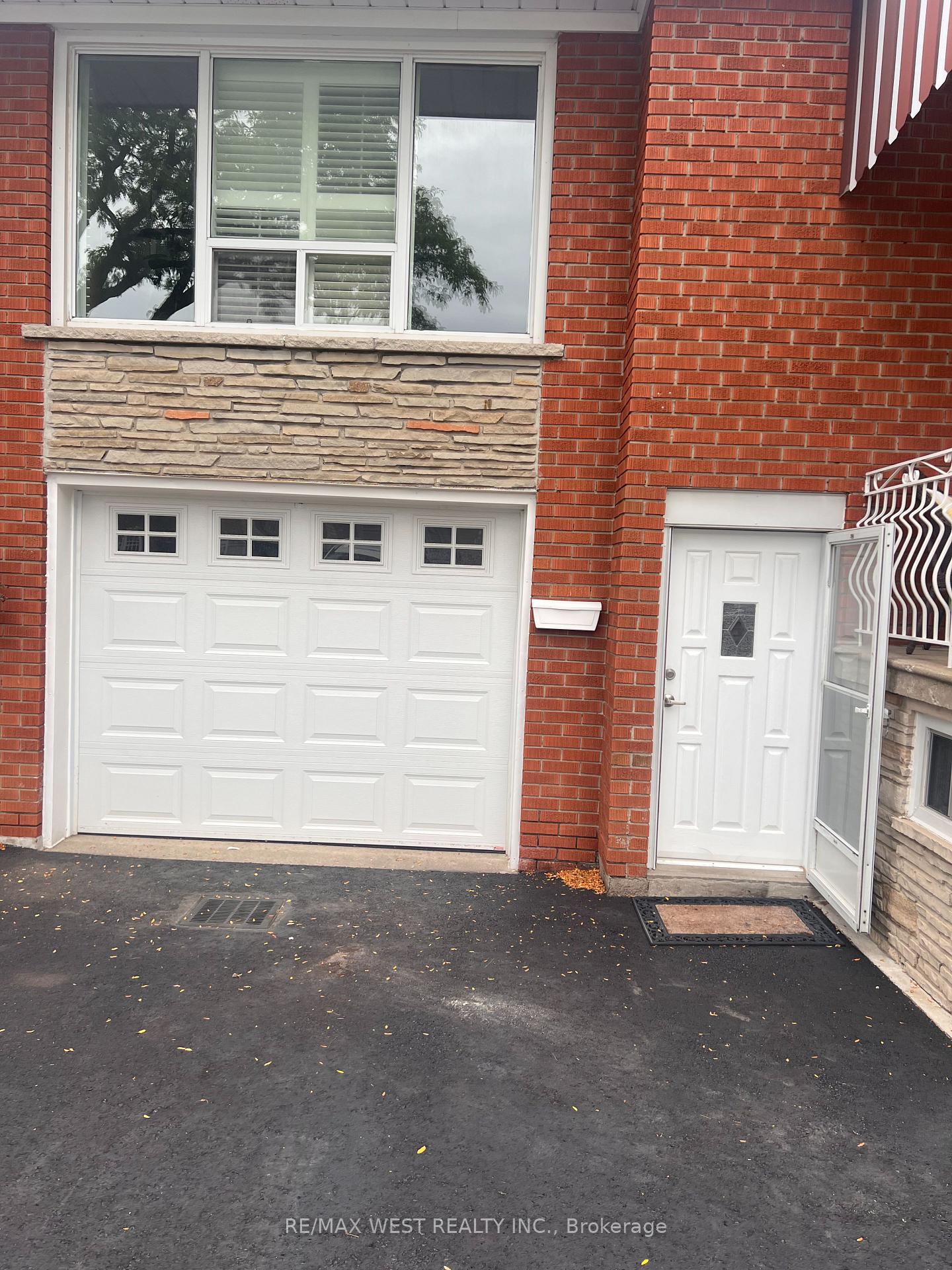 Photo 1 of 57 Starview Drive, North York, Humberlea-Pelmo Park — HOMEH