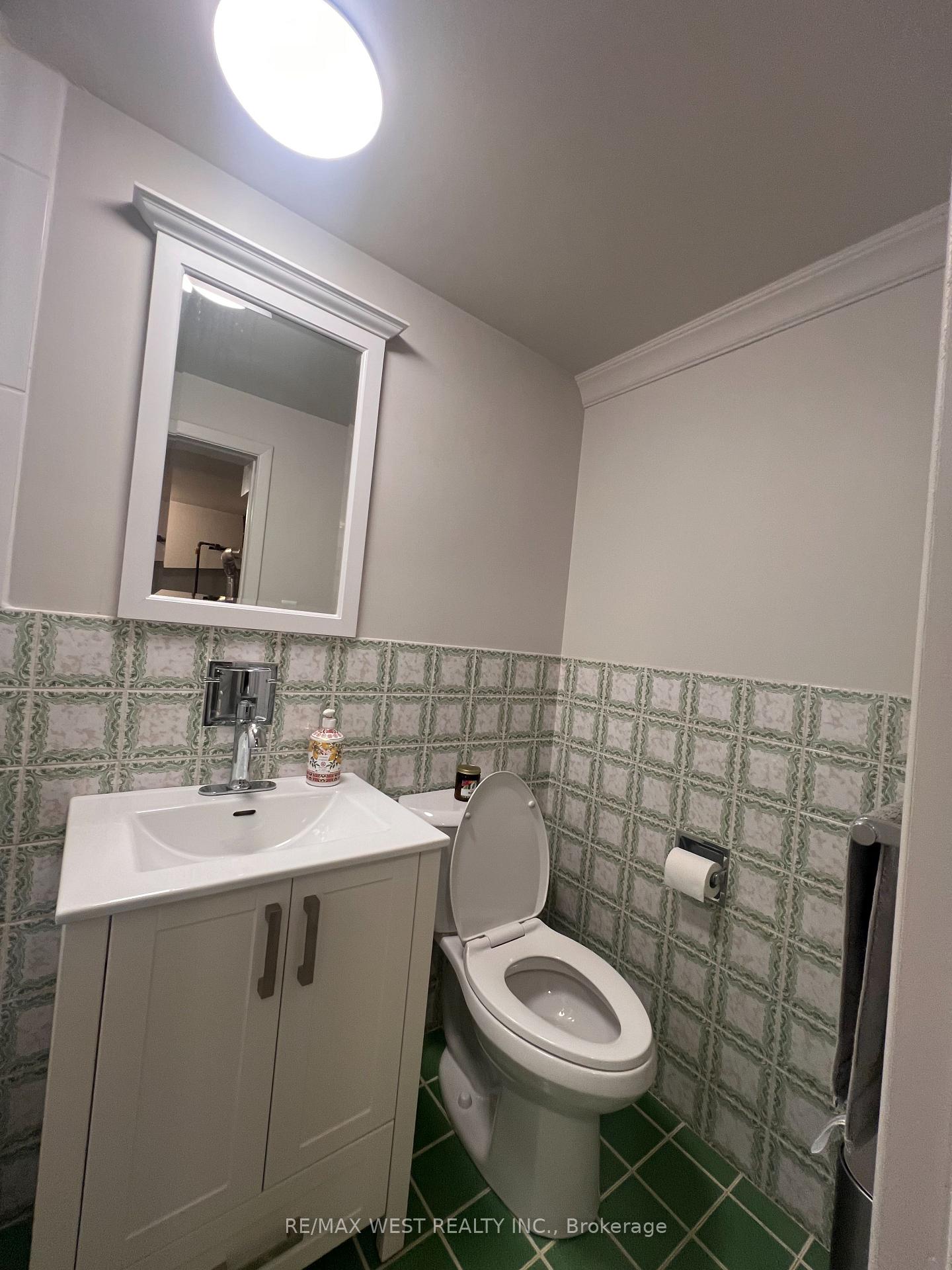 Photo 6 of 57 Starview Drive, North York, Humberlea-Pelmo Park — HOMEH