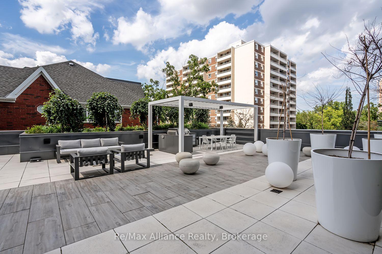 Photo 32 of Unit 309, 370 Martha Street, Burlington, Brant — HOMEH