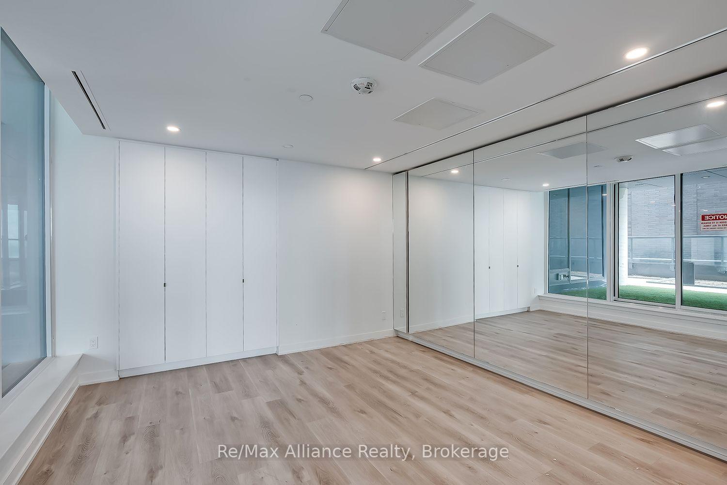 Photo 37 of Unit 309, 370 Martha Street, Burlington, Brant — HOMEH