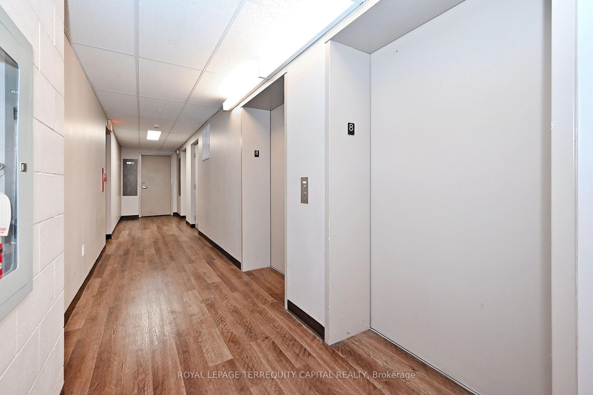 Photo 6 of Unit 803, 8 Hickory Street, Waterloo, Downtown Waterloo — HOMEH
