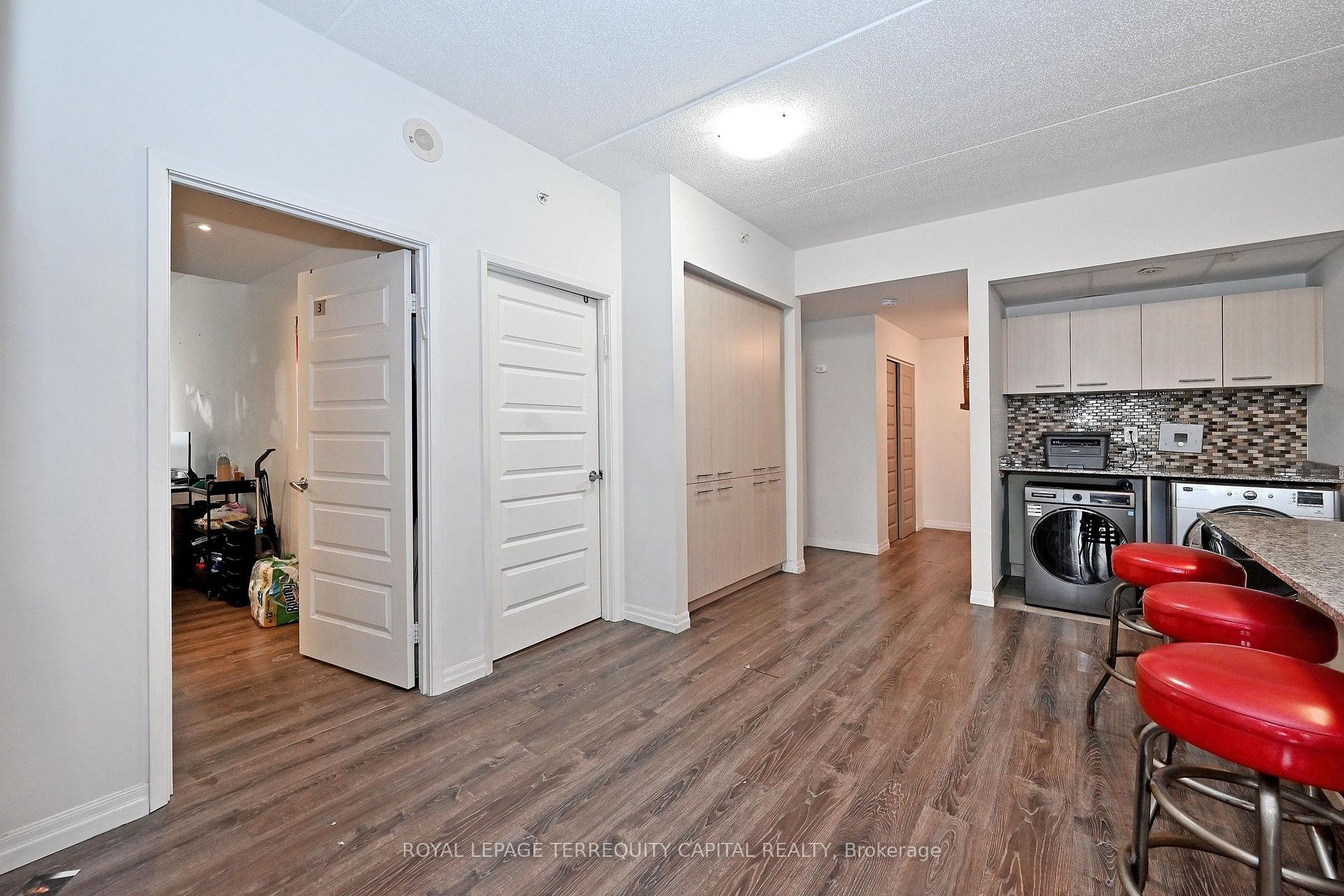 Photo 20 of Unit 803, 8 Hickory Street, Waterloo, Downtown Waterloo — HOMEH