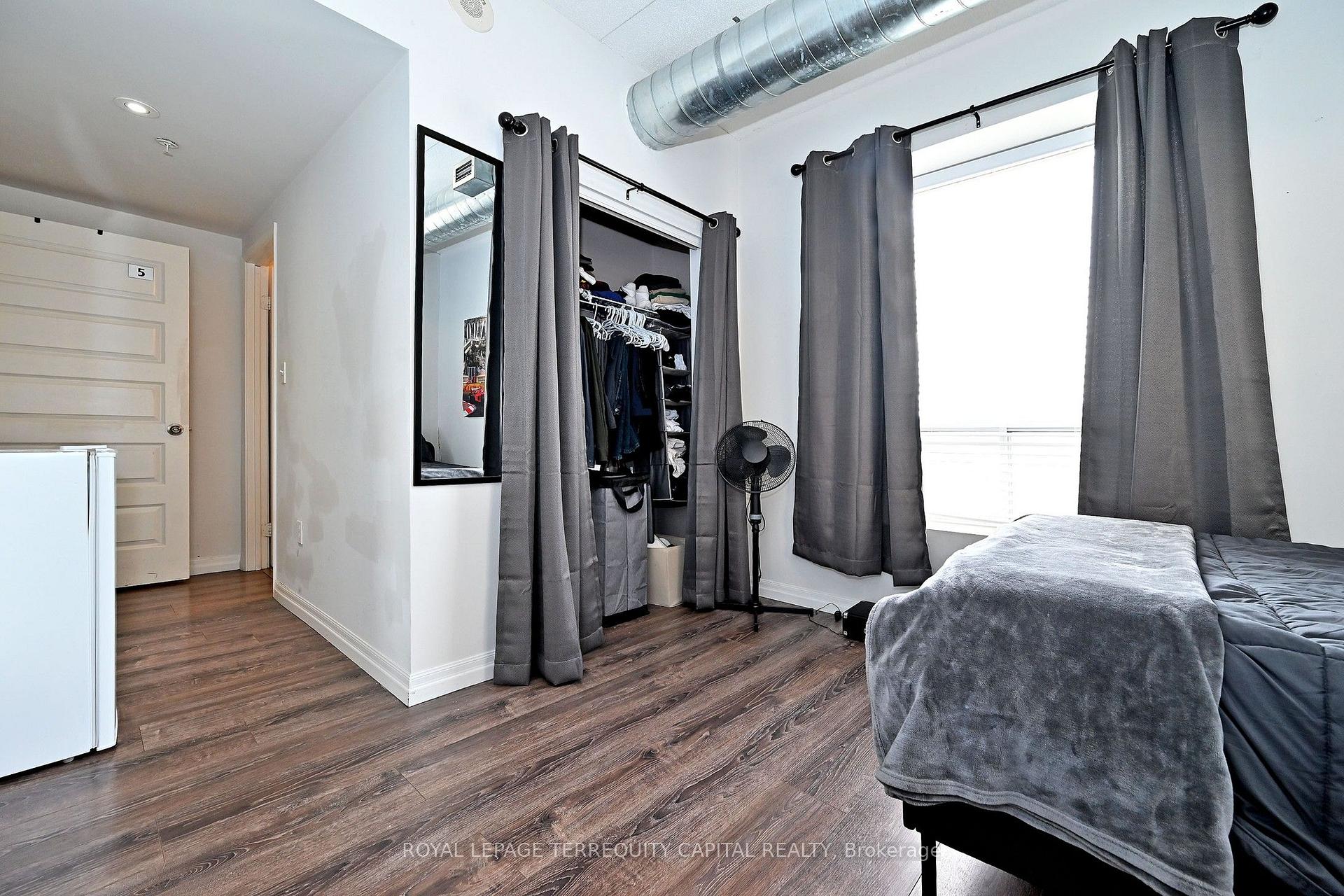 Photo 23 of Unit 803, 8 Hickory Street, Waterloo, Downtown Waterloo — HOMEH
