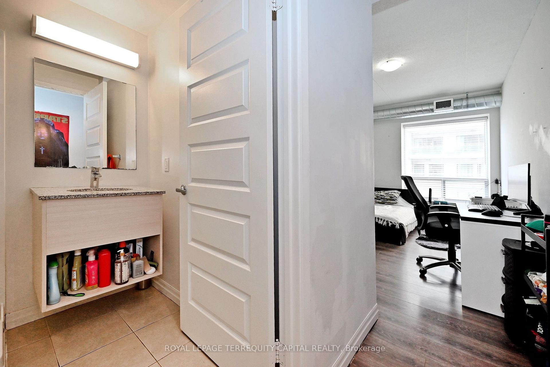 Photo 25 of Unit 803, 8 Hickory Street, Waterloo, Downtown Waterloo — HOMEH