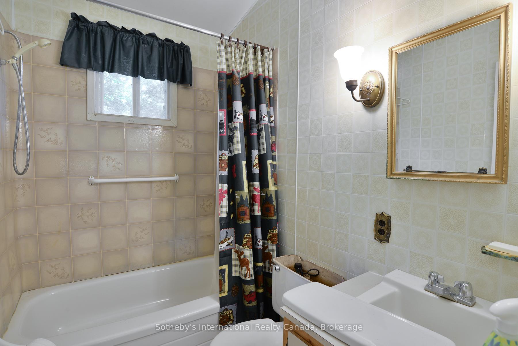 Photo 12 of 1338 Browning Island, Bracebridge, Muskoka (N) — HOMEH