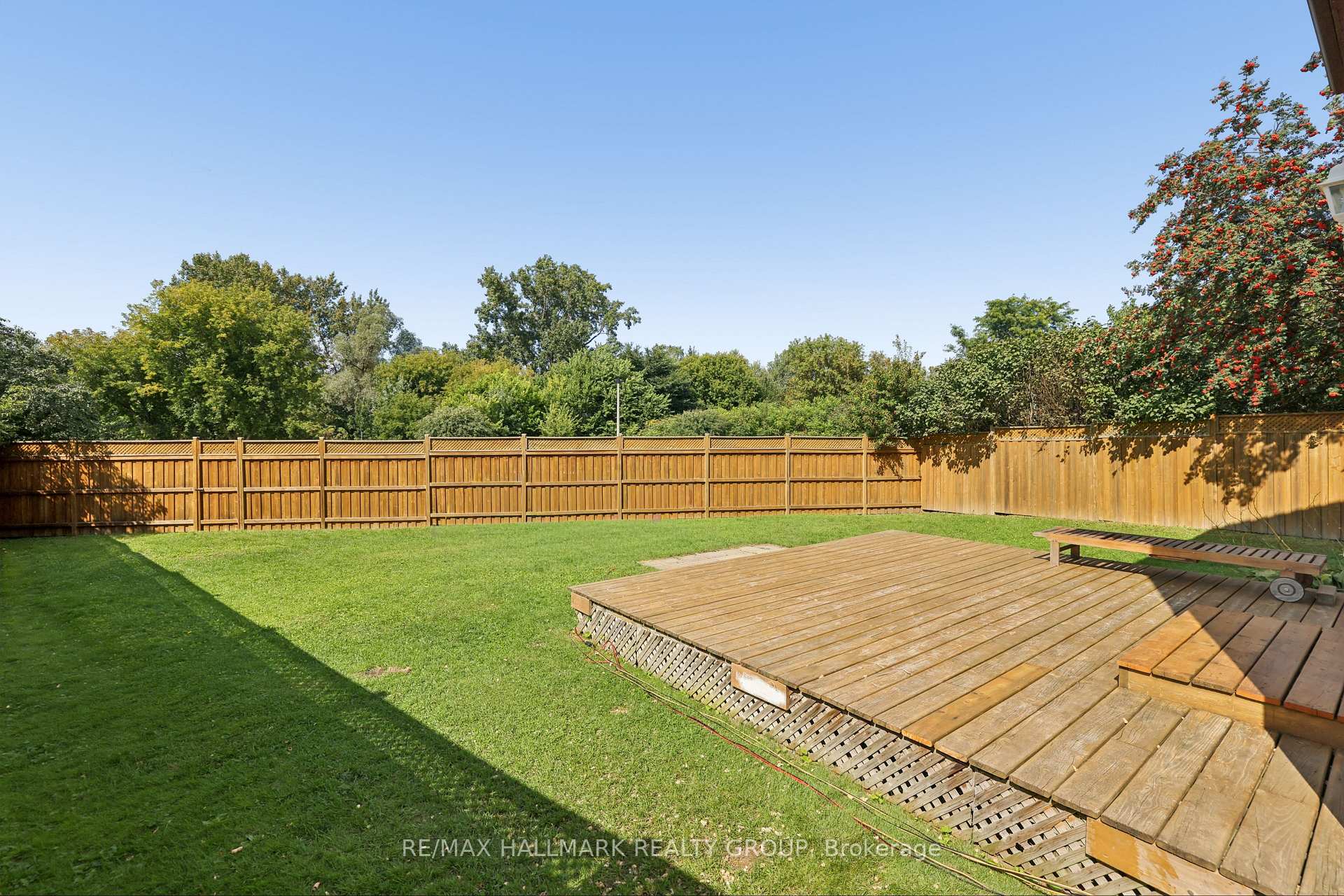 Photo 20 of 27 Brando Crescent, Ottawa, Hunt Club Park/Greenboro — HOMEH