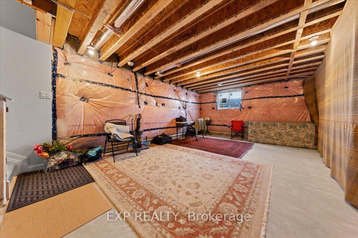 Photo 29 of 722 Fairline Row, Ottawa, Kanata - Emerald Meadows/Trailwest — HOMEH