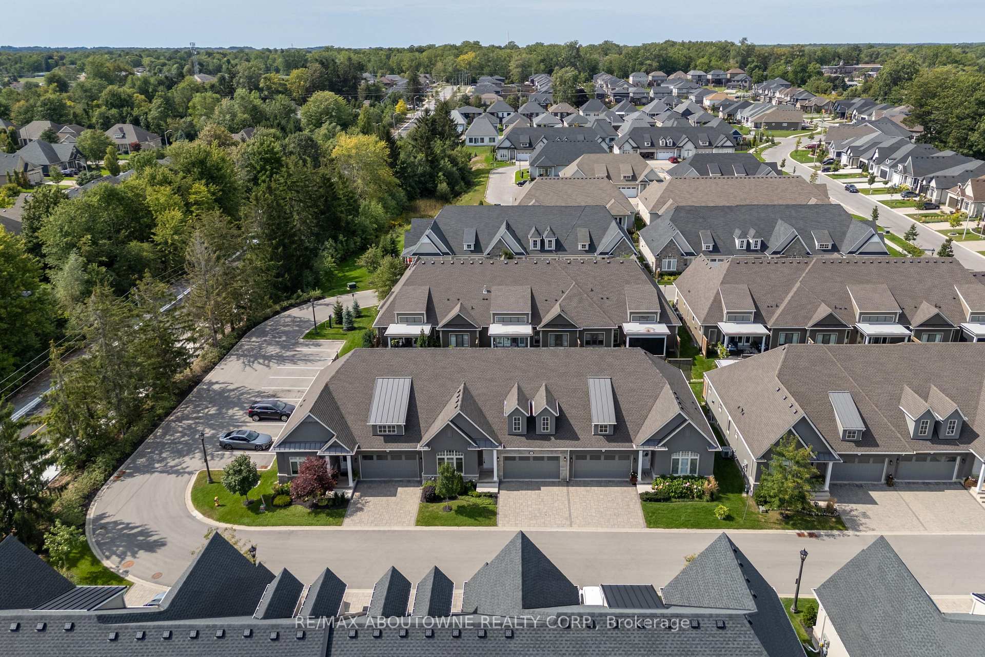 Photo 29 of 21 Sassafras Row, Fort Erie, Ridgeway — HOMEH