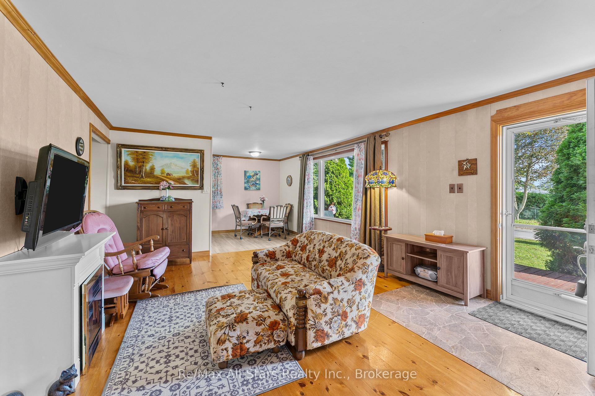 Photo 11 of 7 Lance Street, Kawartha Lakes, Bobcaygeon — HOMEH