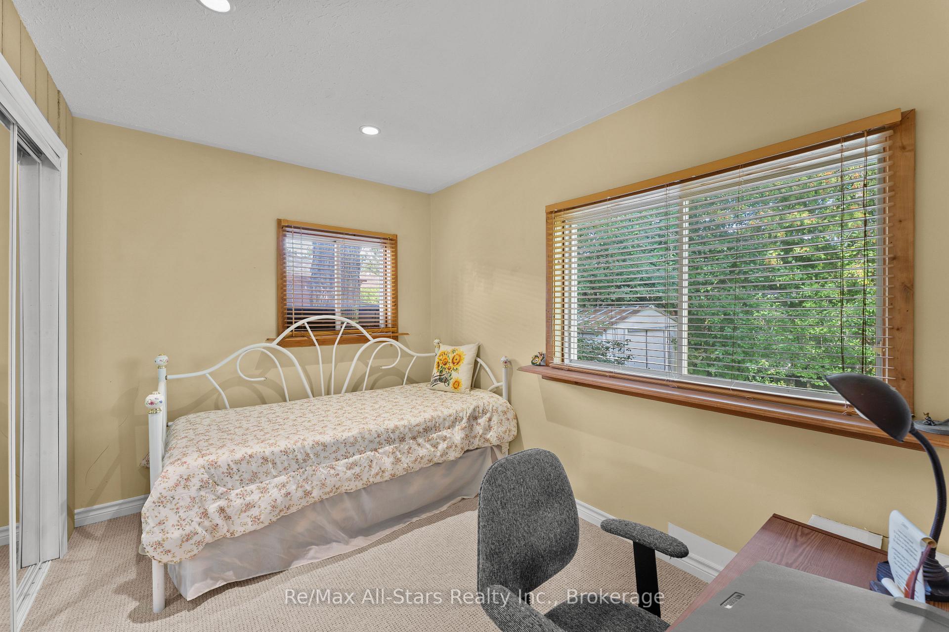 Photo 32 of 7 Lance Street, Kawartha Lakes, Bobcaygeon — HOMEH