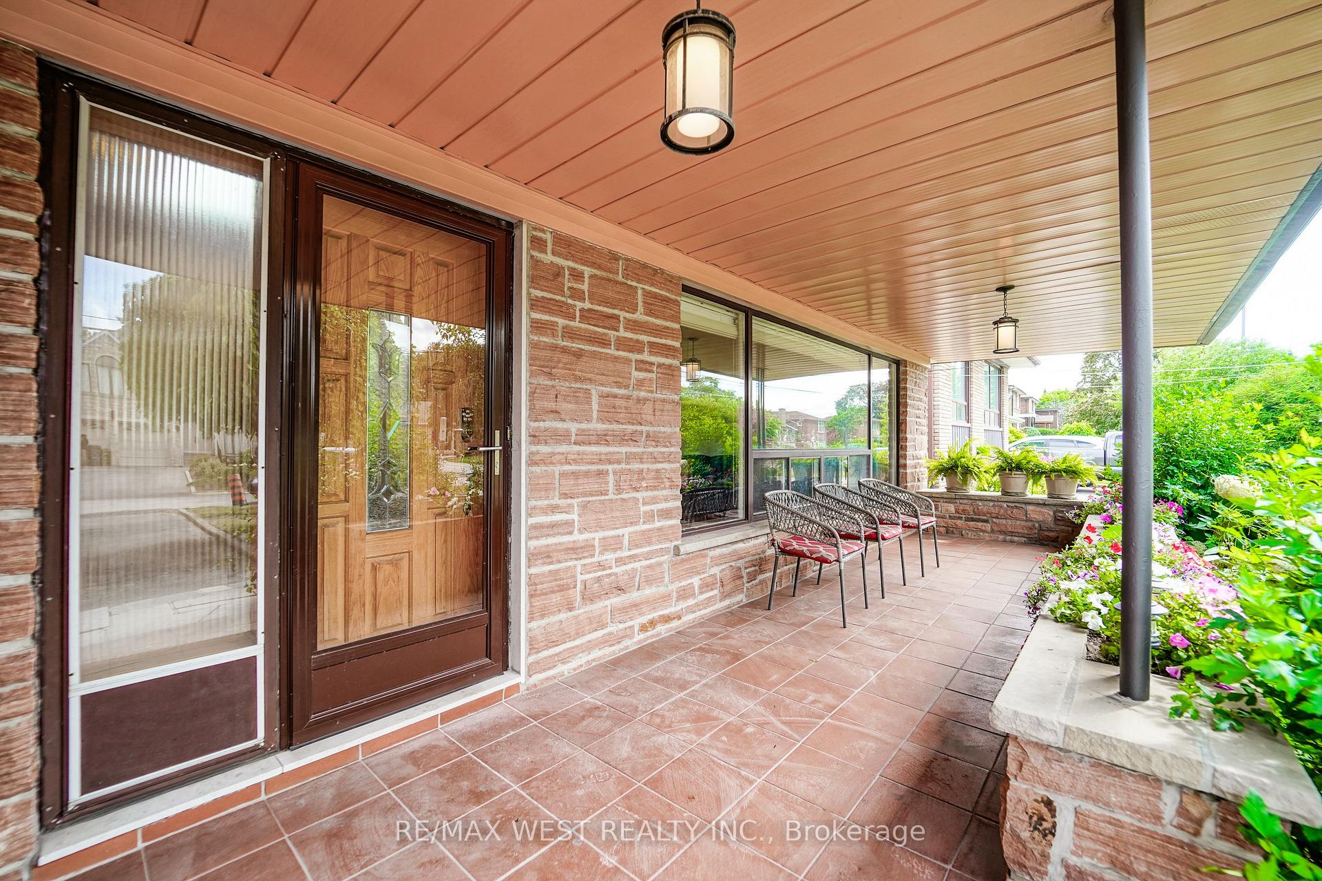 Photo 2 of 14 Model Avenue, North York, Clanton Park — HOMEH