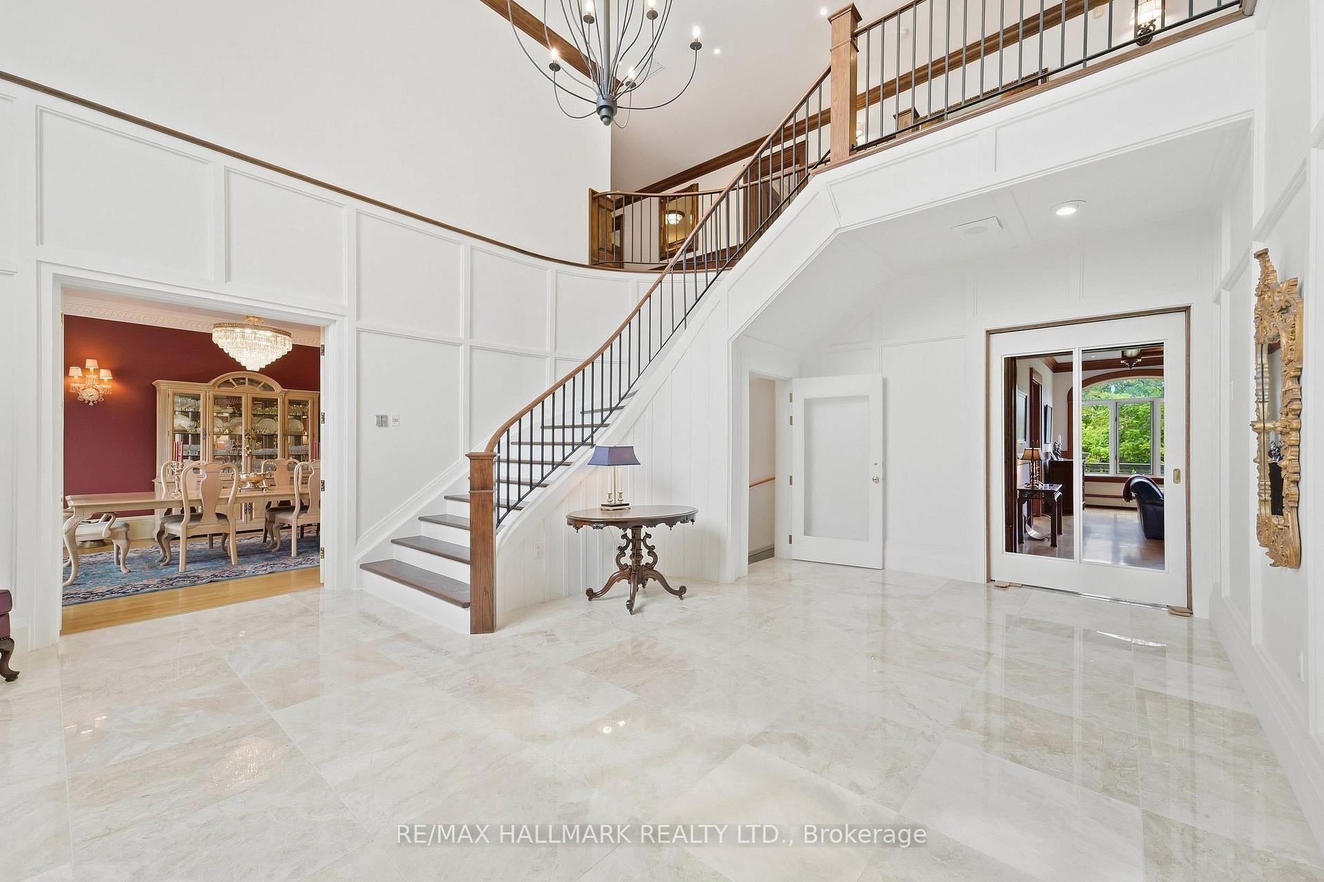 Photo 4 of 290 Tollendal Mill Road, Barrie, South Shore — HOMEH