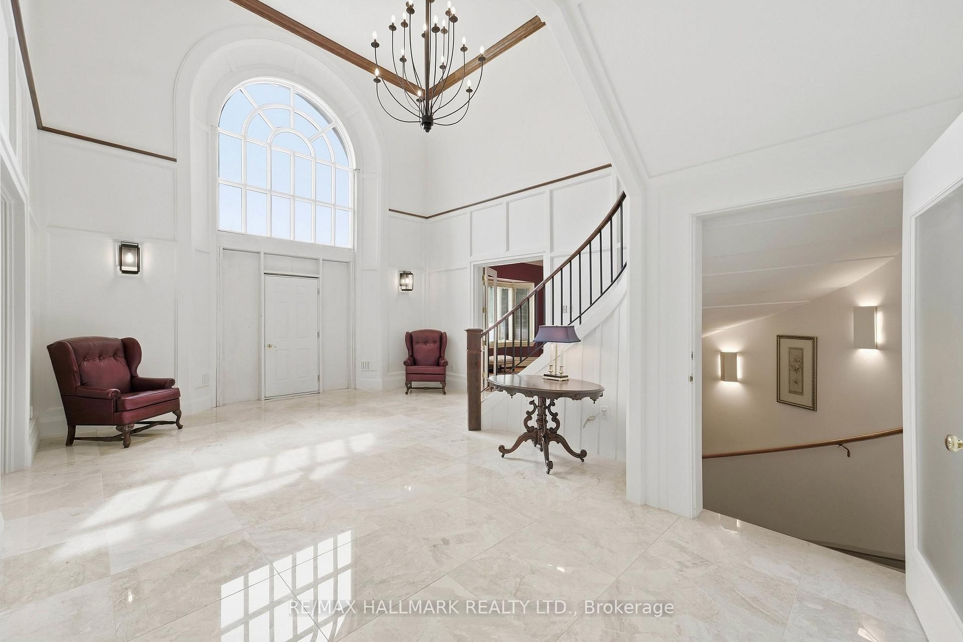 Photo 5 of 290 Tollendal Mill Road, Barrie, South Shore — HOMEH