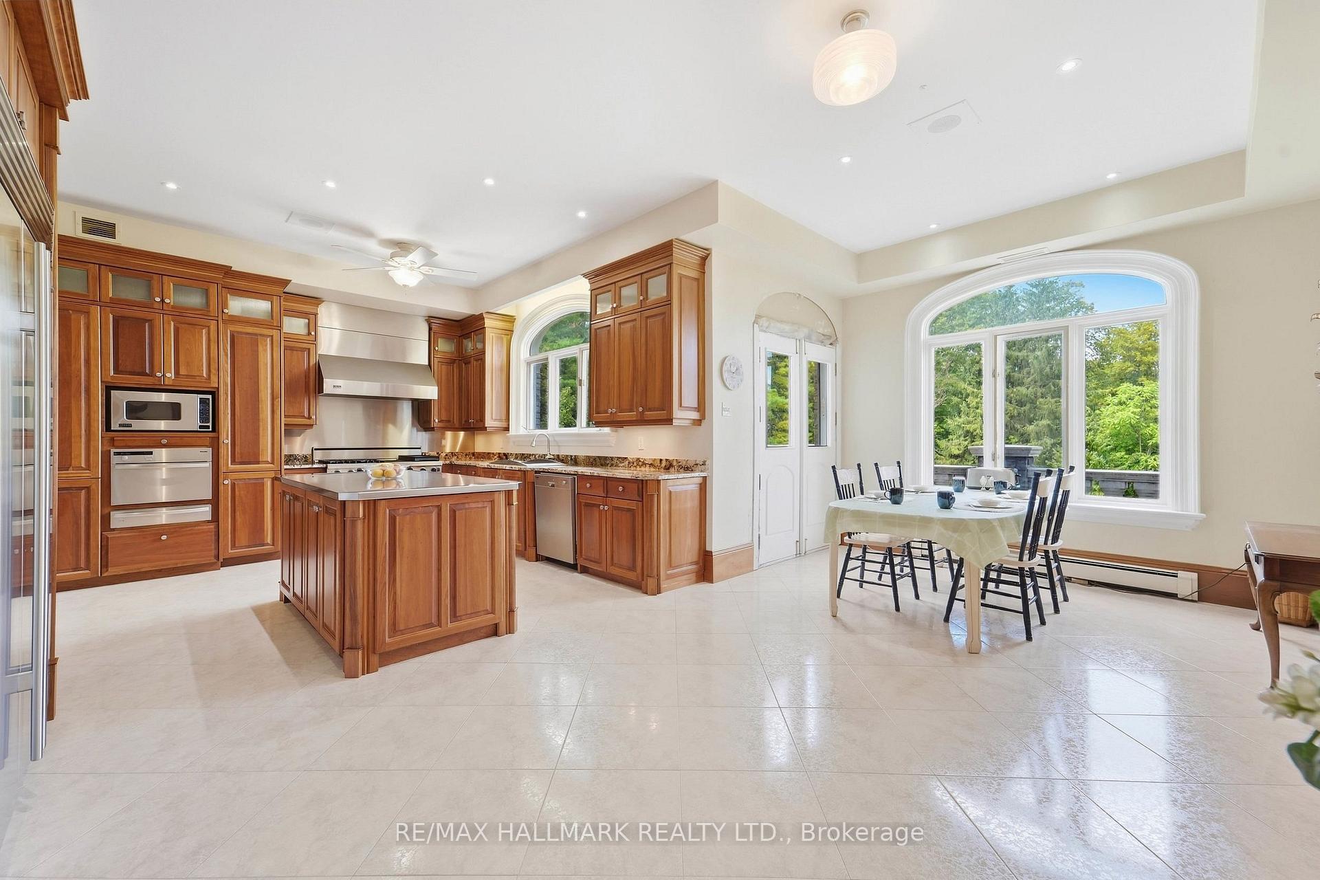 Photo 9 of 290 Tollendal Mill Road, Barrie, South Shore — HOMEH